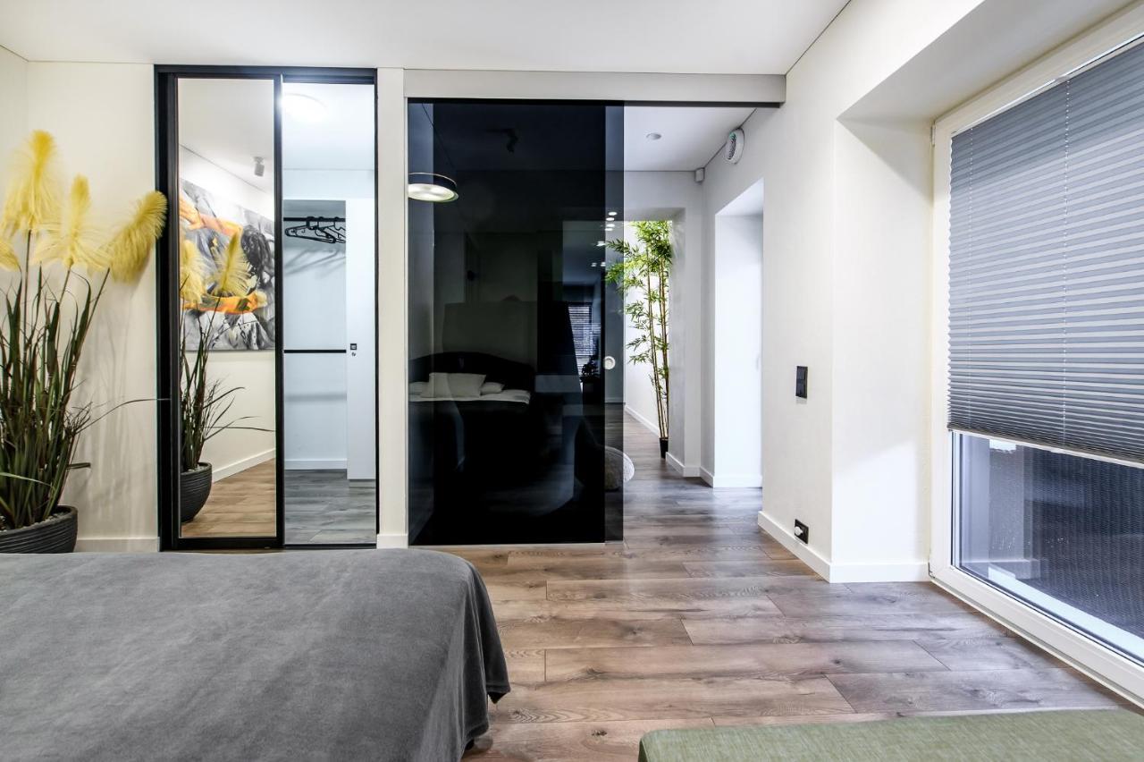 Botanical Garden Loft Apartment Kaunas Ngoại thất bức ảnh